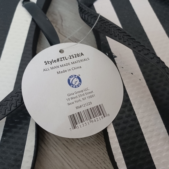 FREE WITH PURCHASE - Chatties flip flop size M 7-8 - Picture 4 of 5